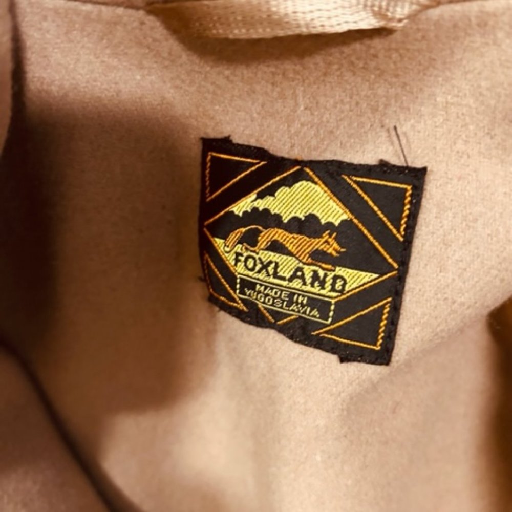 Foxland - Picture 2 of 3